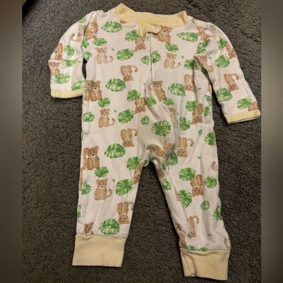 ✨5 for $10✨ Burt’s bees sleeper - Picture 1 of 1